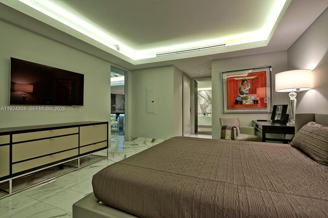 待售: $1,850,000 (2 贝兹, 3 浴室, 1730 平方英尺)