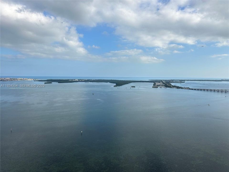 待售: $1,850,000 (2 贝兹, 3 浴室, 1730 平方英尺)