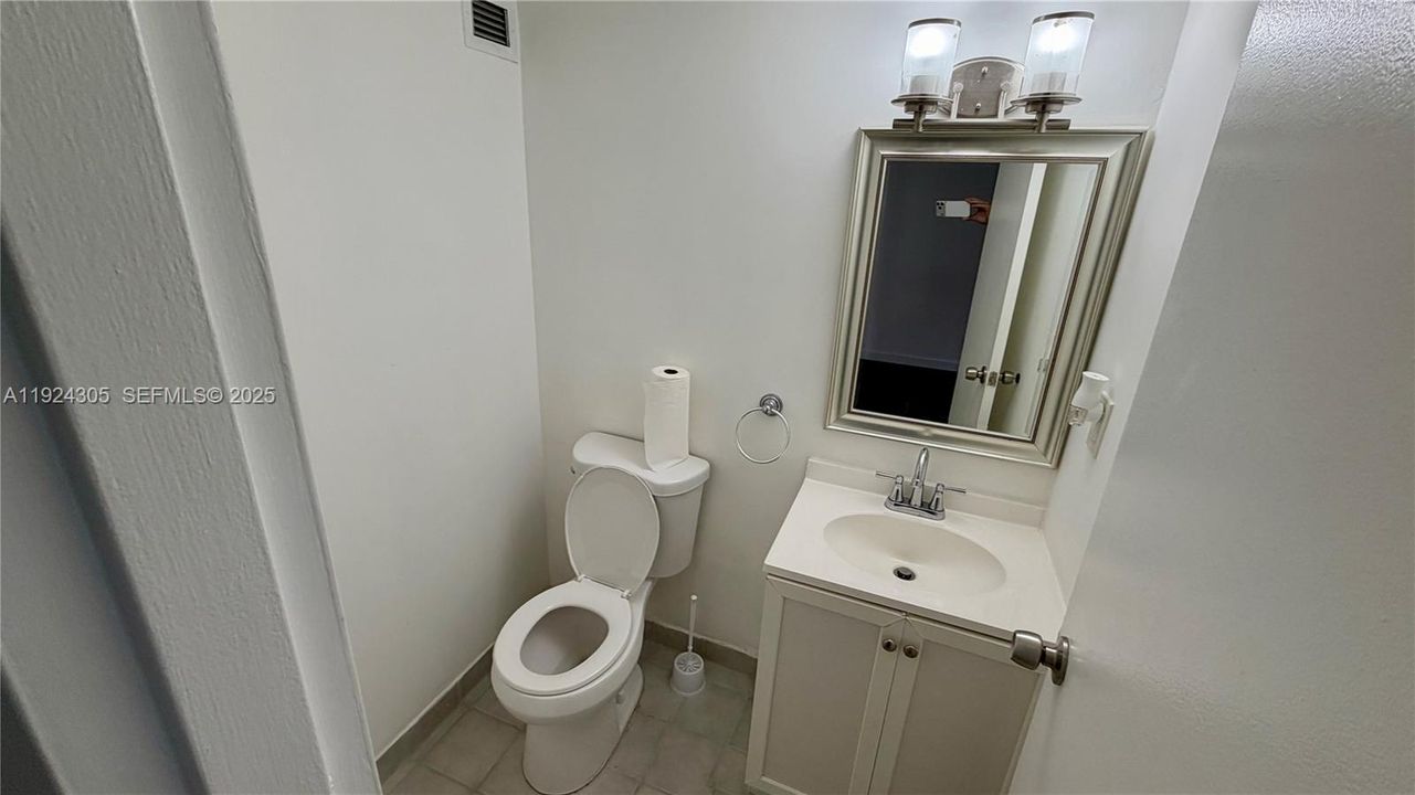 Toilet Living room