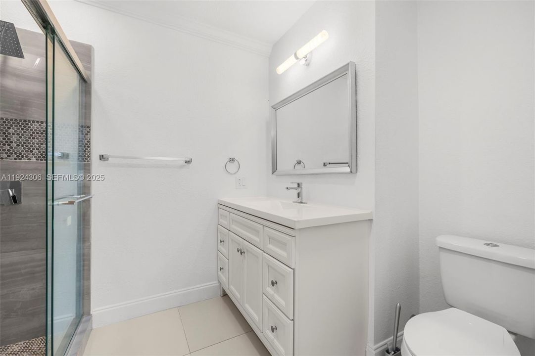 For Rent: $4,000 (2 beds, 2 baths, 1262 Square Feet)