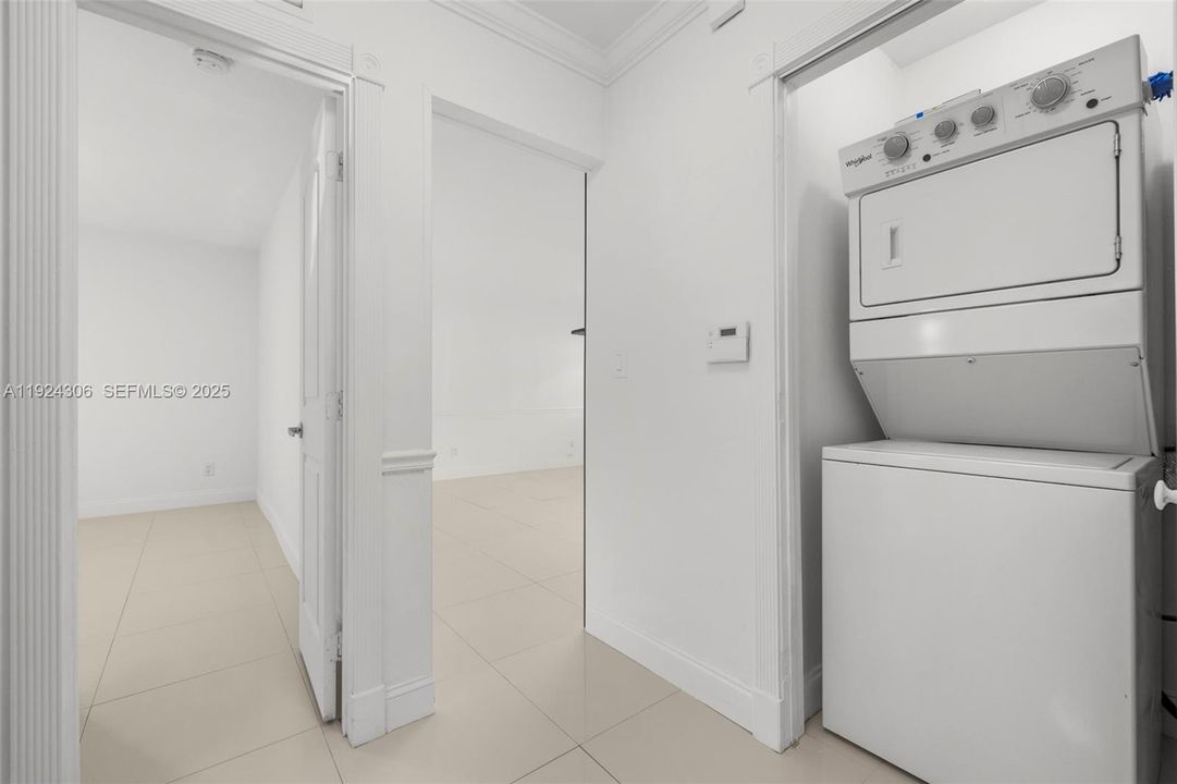 For Rent: $4,000 (2 beds, 2 baths, 1262 Square Feet)