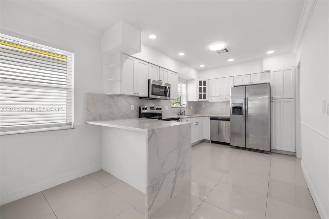 For Rent: $4,000 (2 beds, 2 baths, 1262 Square Feet)