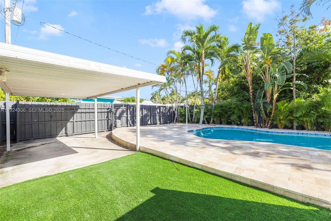 For Rent: $4,000 (2 beds, 2 baths, 1262 Square Feet)