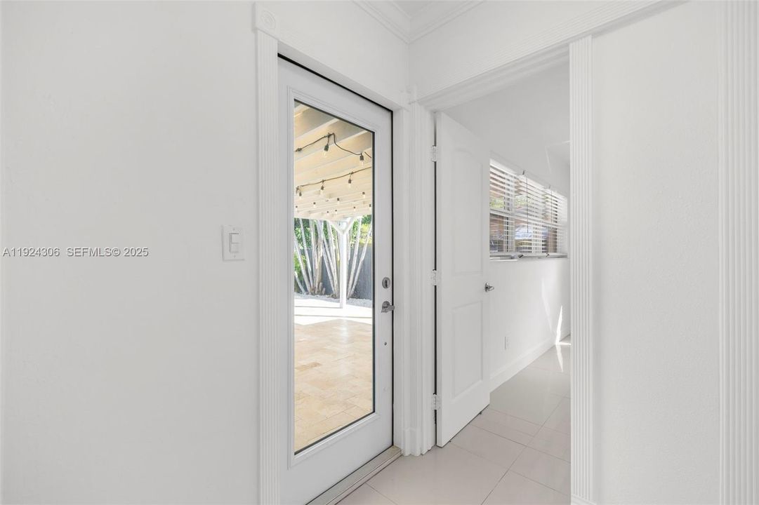 For Rent: $4,000 (2 beds, 2 baths, 1262 Square Feet)