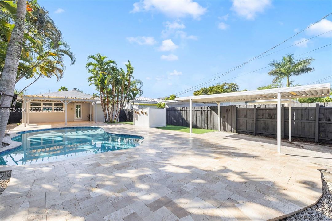 For Rent: $4,000 (2 beds, 2 baths, 1262 Square Feet)