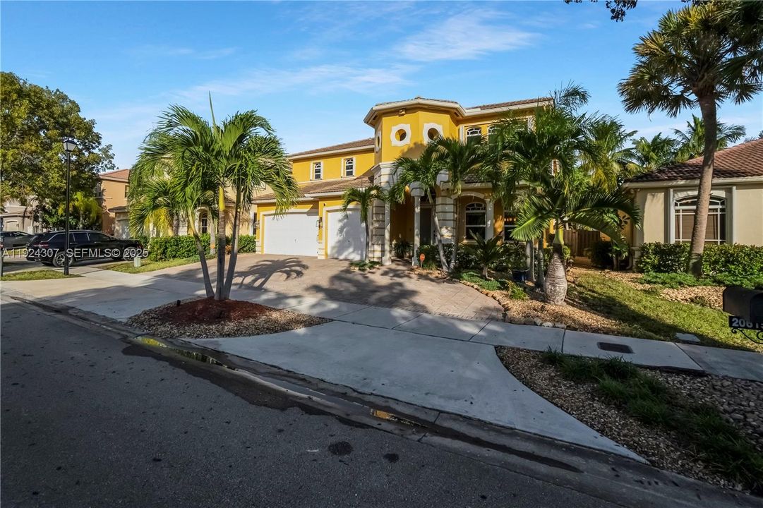 待售: $849,000 (4 贝兹, 3 浴室, 2934 平方英尺)