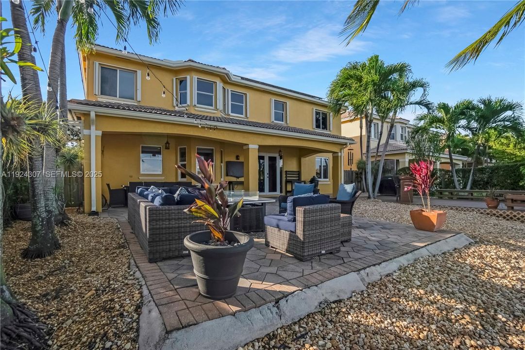 待售: $849,000 (4 贝兹, 3 浴室, 2934 平方英尺)