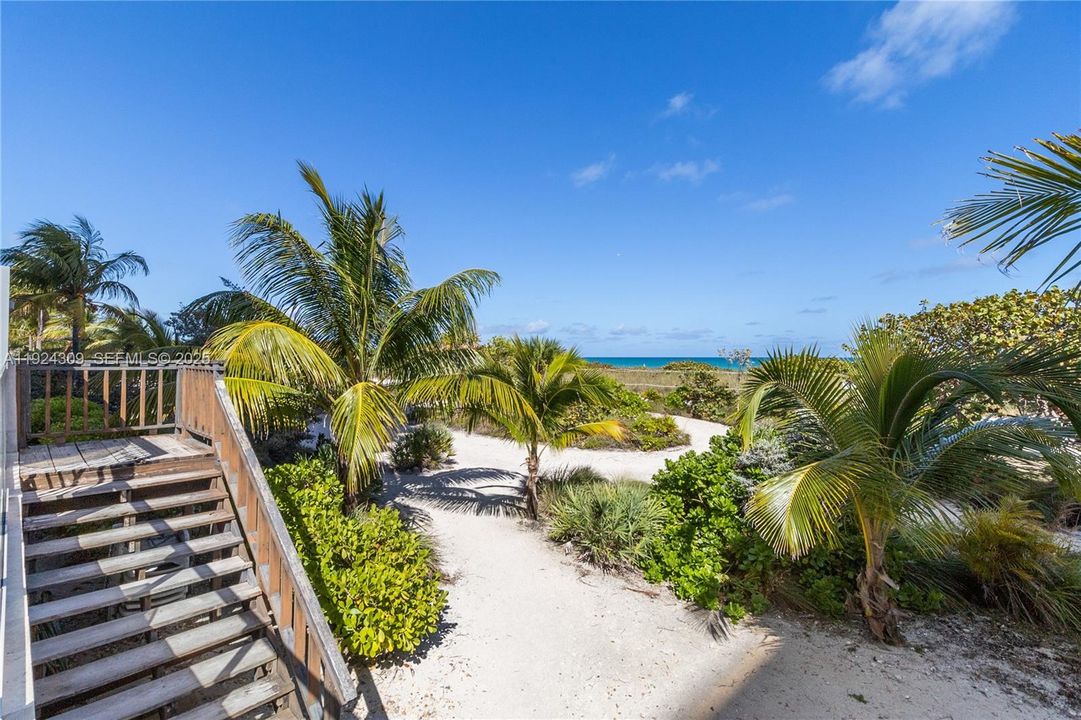 出租: $3,000 (2 贝兹, 2 浴室, 1285 平方英尺)