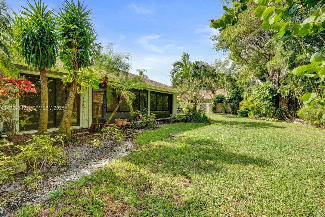 En Venta: $389,000 (2 camas, 2 baños, 1581 Pies cuadrados)