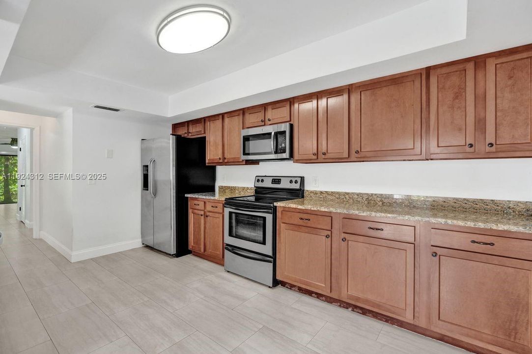 En Venta: $389,000 (2 camas, 2 baños, 1581 Pies cuadrados)