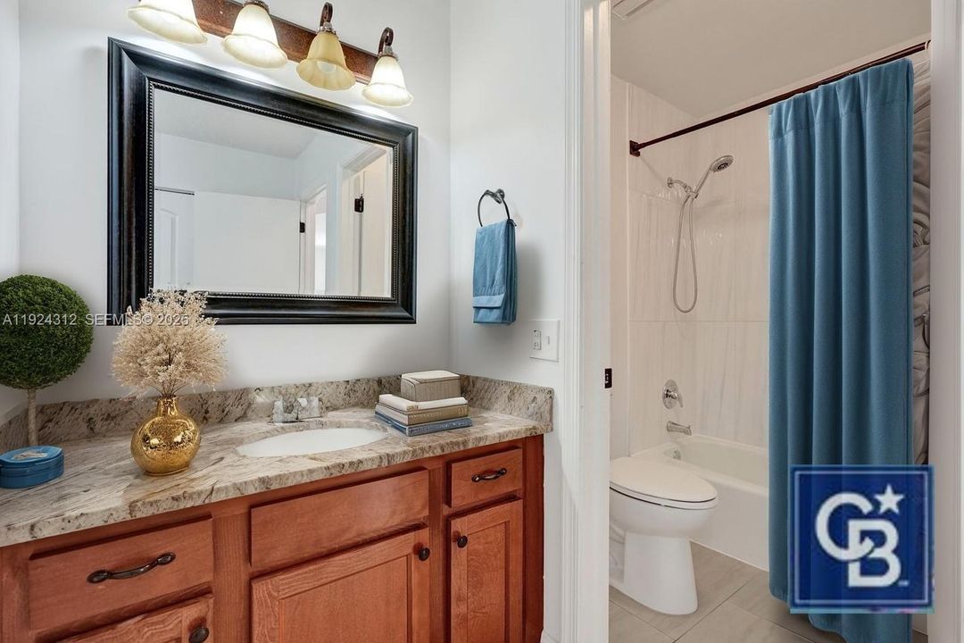 En Venta: $389,000 (2 camas, 2 baños, 1581 Pies cuadrados)