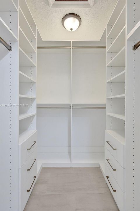 En Venta: $389,000 (2 camas, 2 baños, 1581 Pies cuadrados)