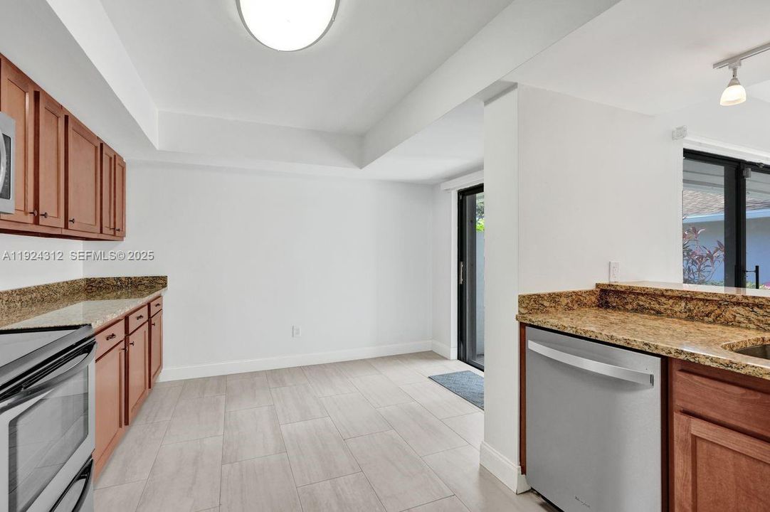 En Venta: $389,000 (2 camas, 2 baños, 1581 Pies cuadrados)