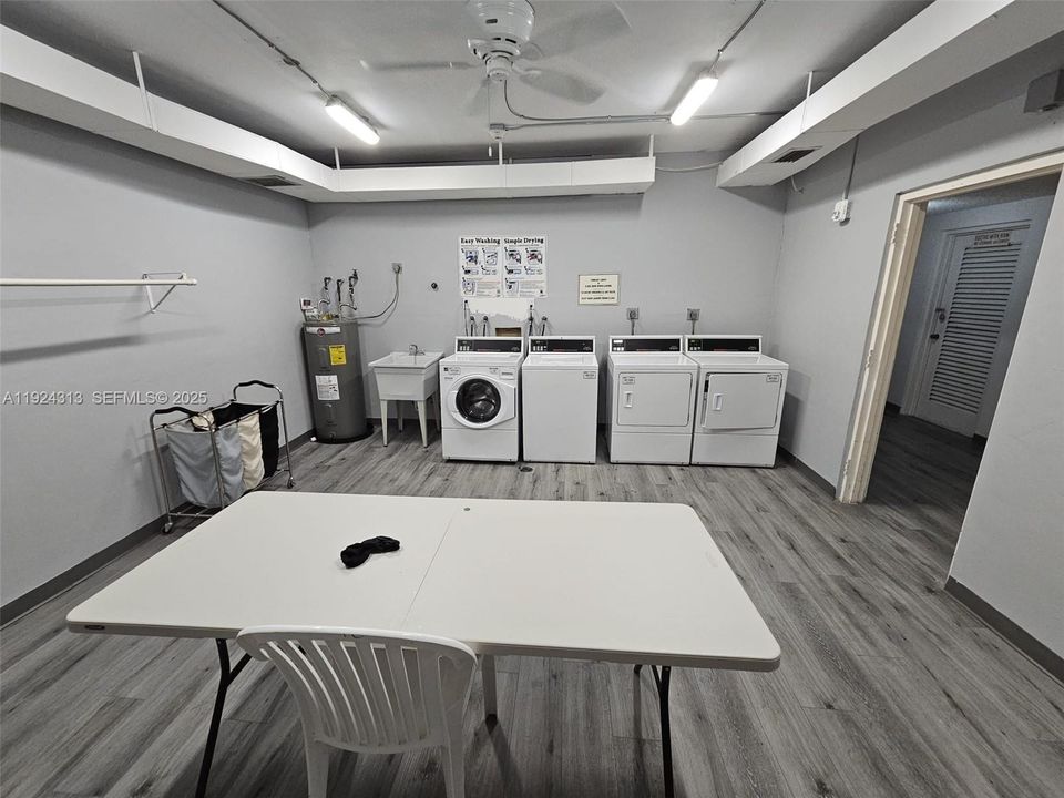 出租: $2,300 (2 贝兹, 2 浴室, 1132 平方英尺)