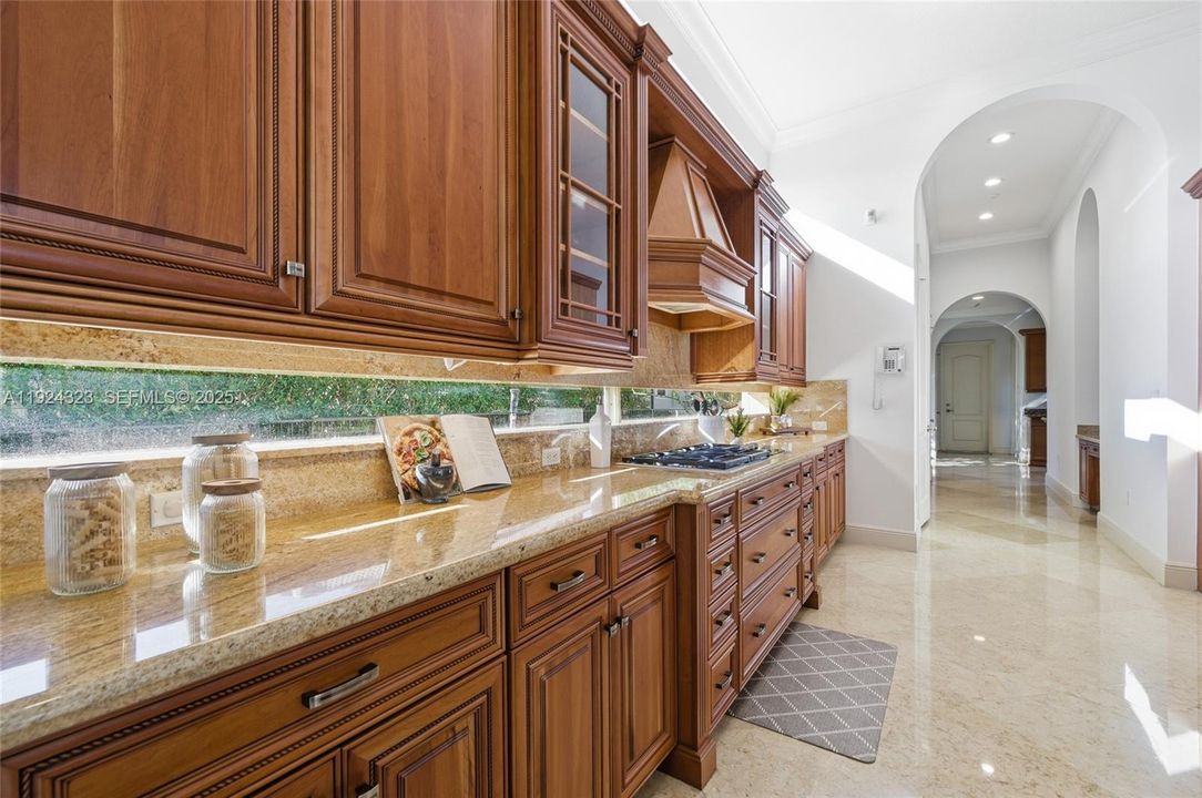 En Venta: $4,100,000 (6 camas, 7 baños, 8508 Pies cuadrados)