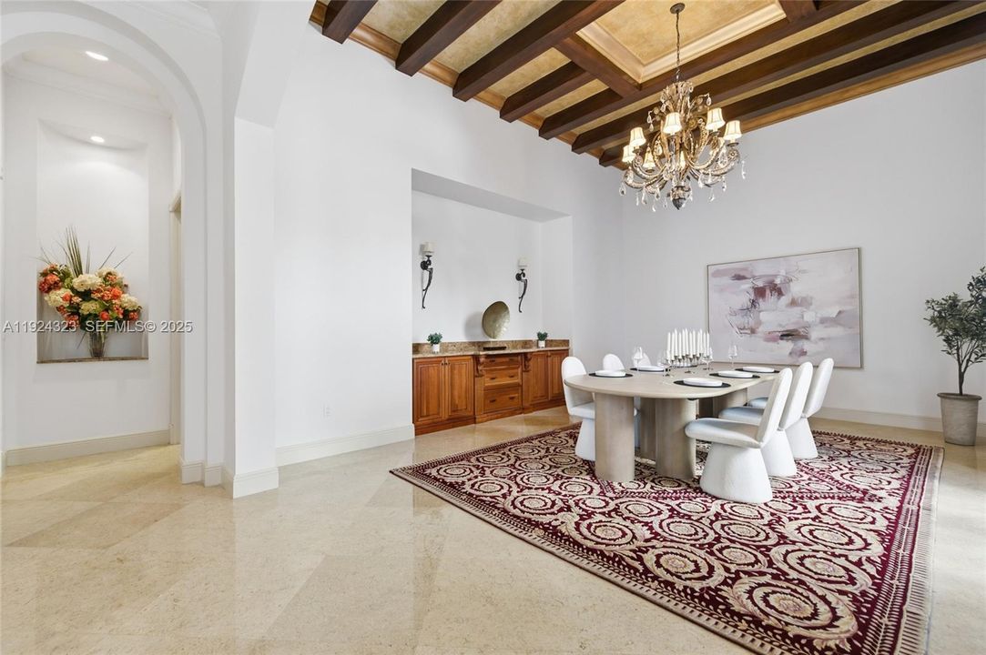 En Venta: $4,100,000 (6 camas, 7 baños, 8508 Pies cuadrados)