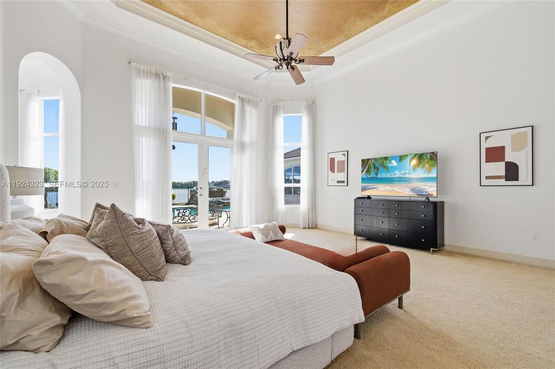 For Sale: $4,100,000 (6 beds, 7 baths, 8508 Square Feet)