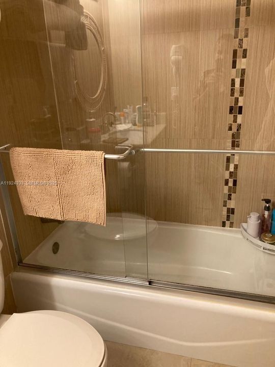 For Sale: $99,000 (0 beds, 1 baths, 370 Square Feet)