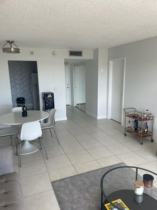 For Rent: $1,800 (1 beds, 1 baths, 0 Square Feet)