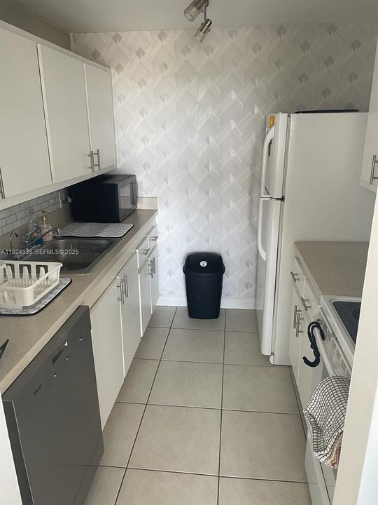 For Rent: $1,800 (1 beds, 1 baths, 0 Square Feet)