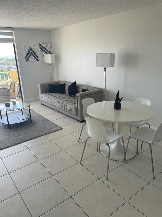 For Rent: $1,800 (1 beds, 1 baths, 0 Square Feet)