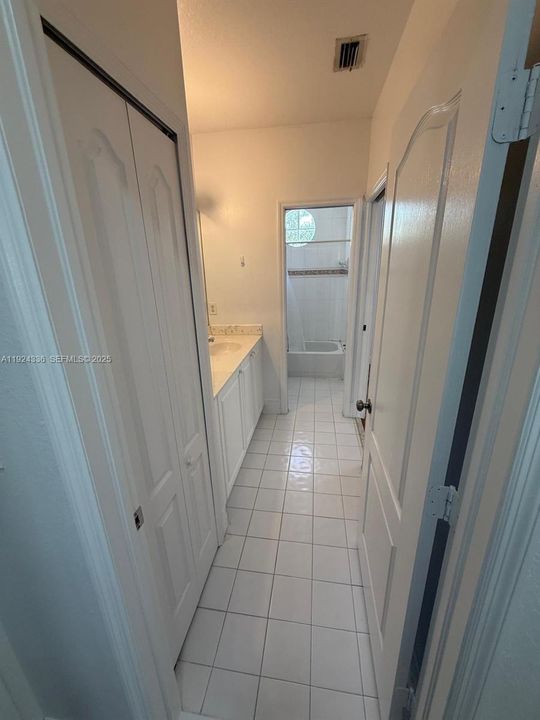 En Renta: $3,800 (3 camas, 2 baños, 2226 Pies cuadrados)