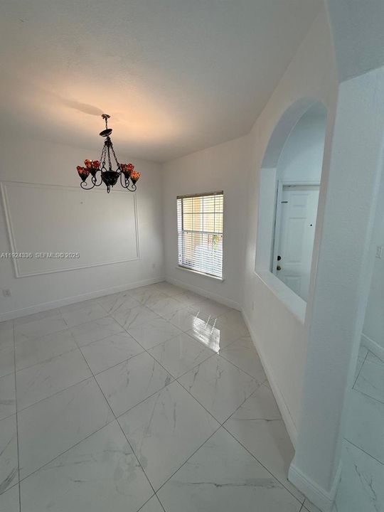 En Renta: $3,800 (3 camas, 2 baños, 2226 Pies cuadrados)