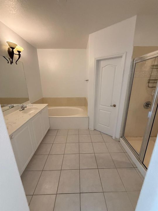 En Renta: $3,800 (3 camas, 2 baños, 2226 Pies cuadrados)