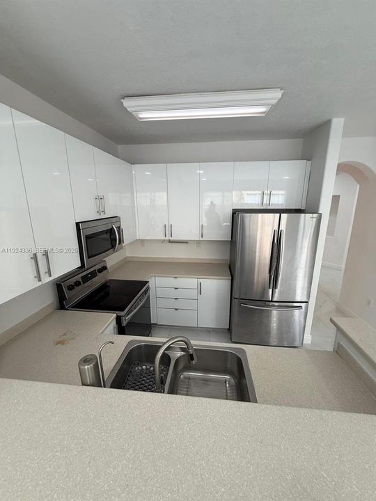 En Renta: $3,800 (3 camas, 2 baños, 2226 Pies cuadrados)