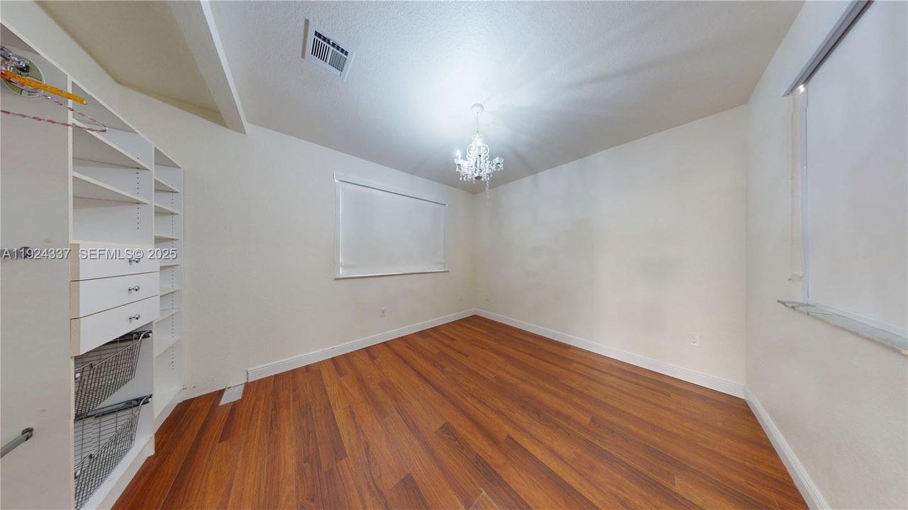 En Renta: $5,500 (4 camas, 3 baños, 3012 Pies cuadrados)