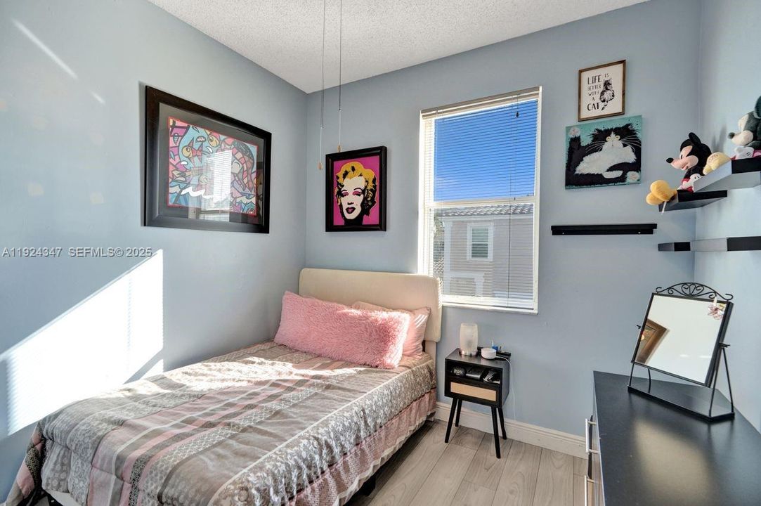 En Venta: $450,000 (3 camas, 2 baños, 1524 Pies cuadrados)