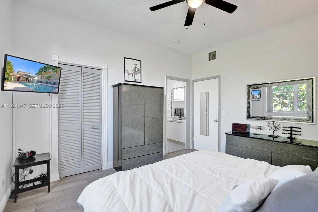 En Venta: $450,000 (3 camas, 2 baños, 1524 Pies cuadrados)