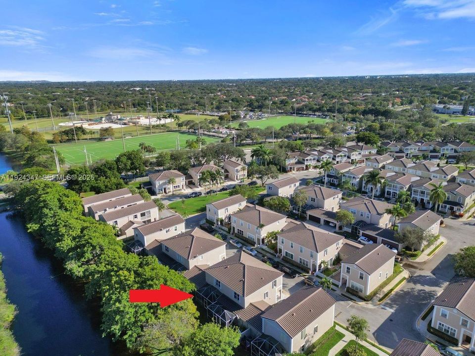 En Venta: $450,000 (3 camas, 2 baños, 1524 Pies cuadrados)