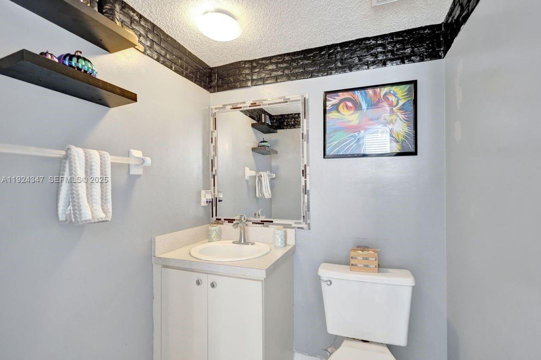 En Venta: $450,000 (3 camas, 2 baños, 1524 Pies cuadrados)