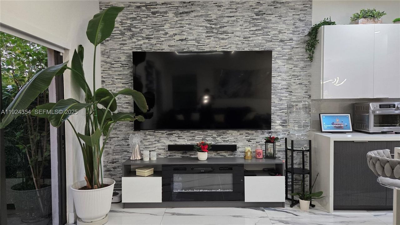 На продажу: $649,999 (4 спален, 3 ванн, 2086 Квадратных фут)