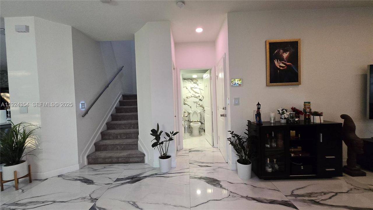 For Sale: $649,999 (4 beds, 3 baths, 2086 Square Feet)