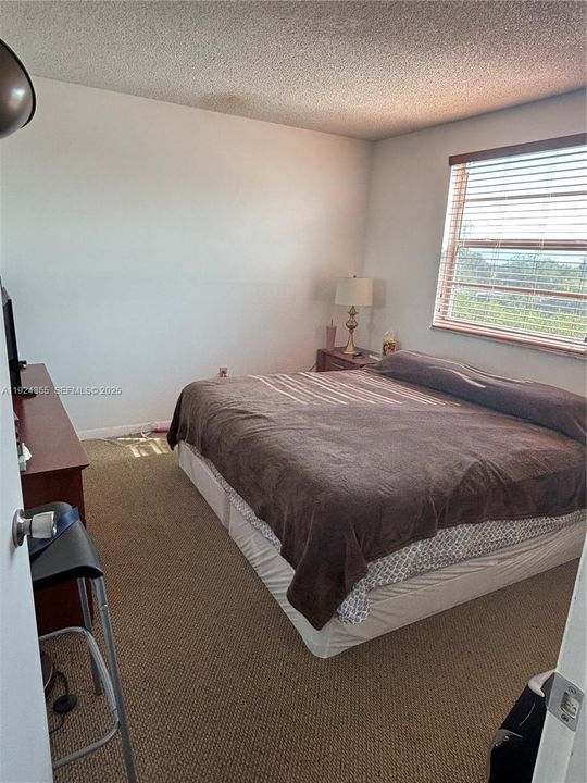 待售: $289,000 (3 贝兹, 2 浴室, 1206 平方英尺)