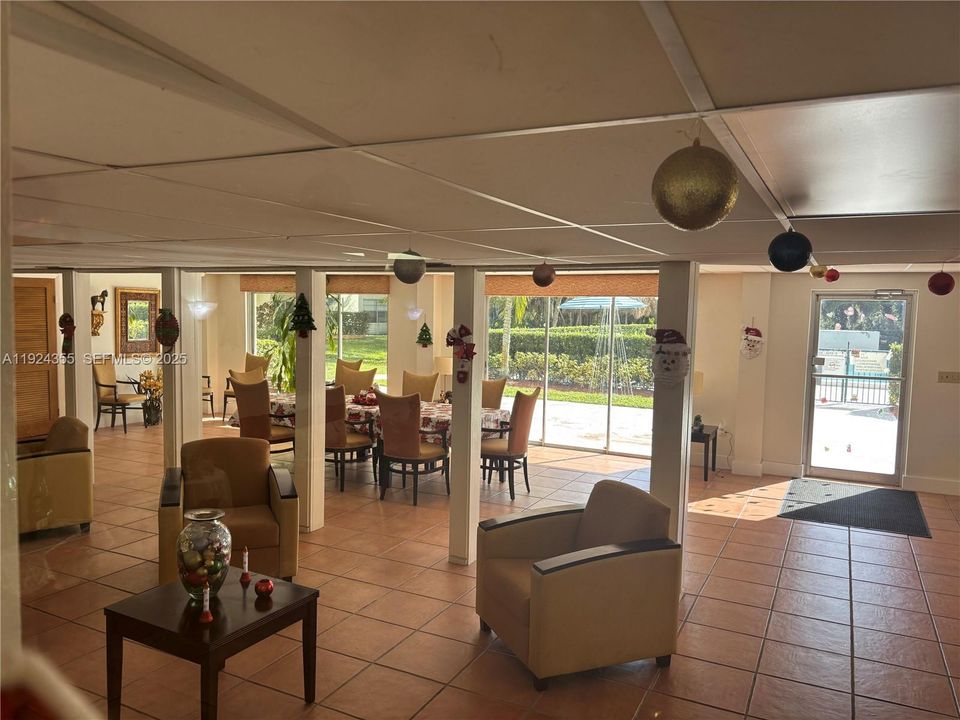 待售: $289,000 (3 贝兹, 2 浴室, 1206 平方英尺)