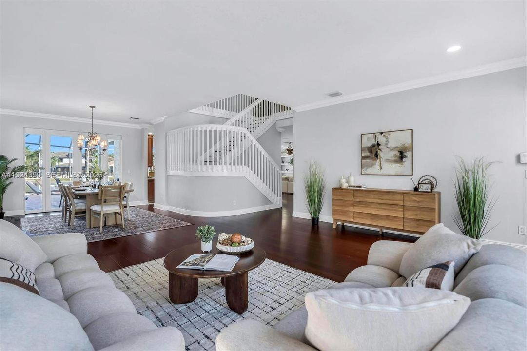 На продажу: $1,249,900 (5 спален, 4 ванн, 3901 Квадратных фут)