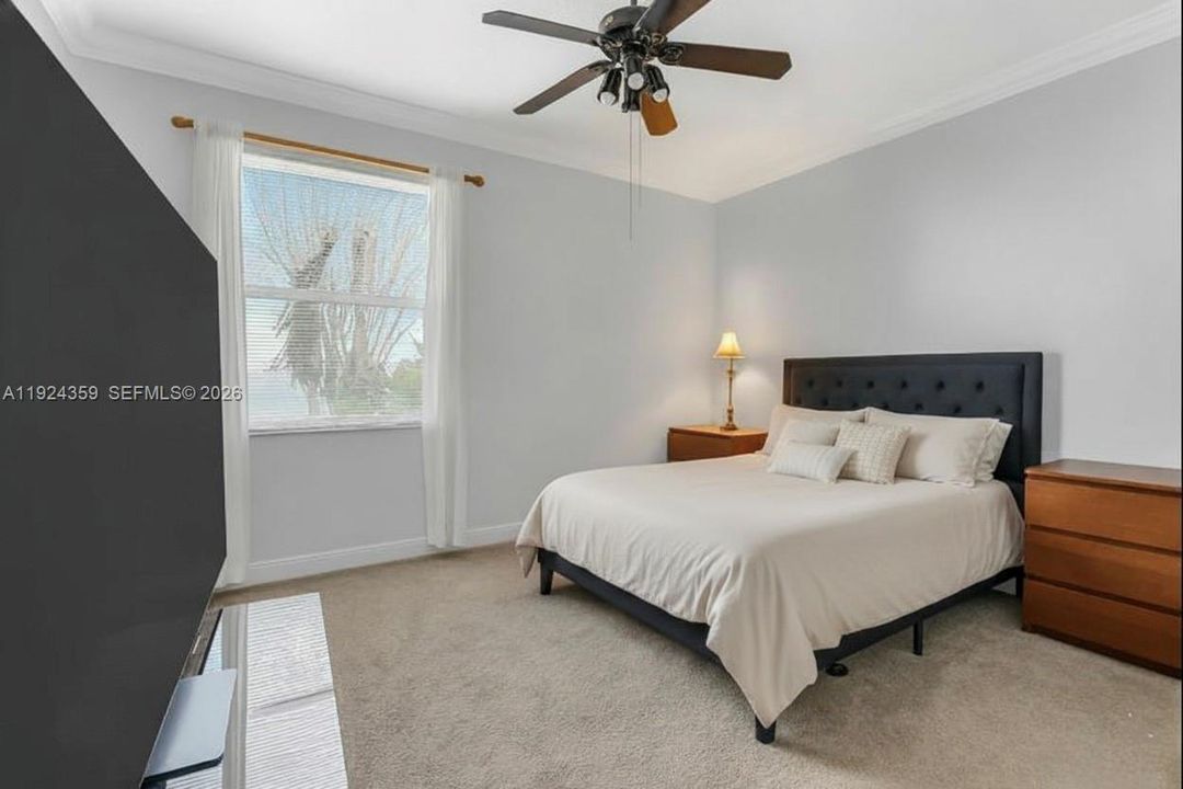 На продажу: $1,249,900 (5 спален, 4 ванн, 3901 Квадратных фут)