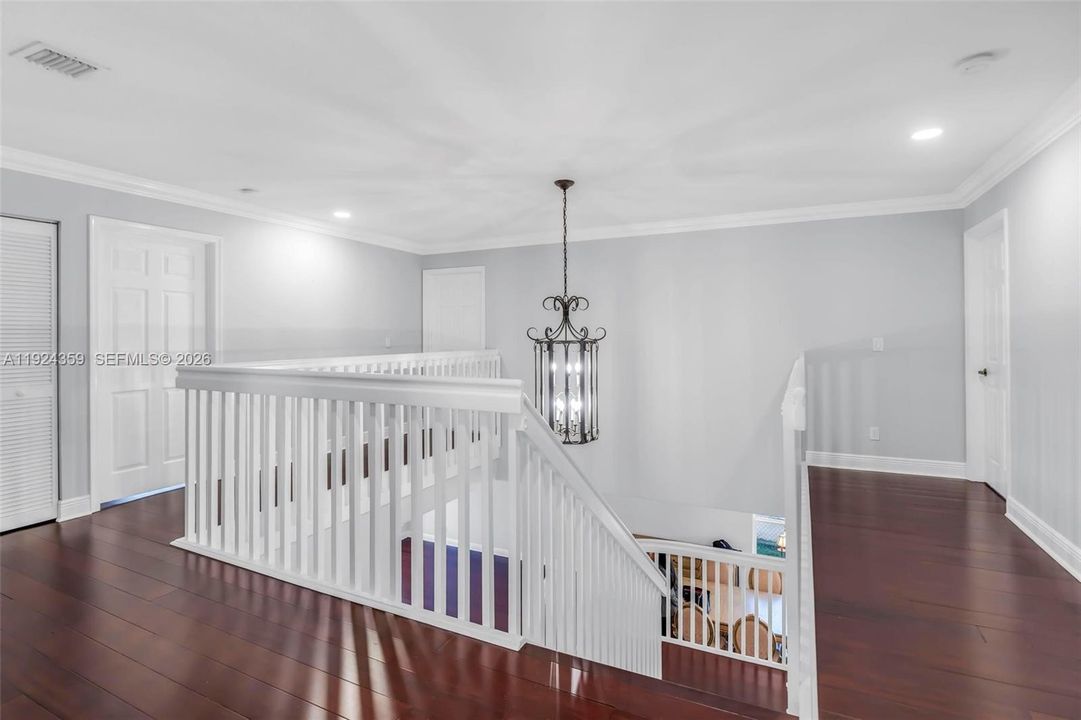 На продажу: $1,249,900 (5 спален, 4 ванн, 3901 Квадратных фут)