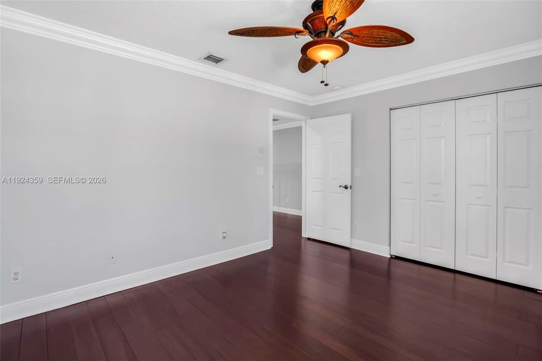 На продажу: $1,249,900 (5 спален, 4 ванн, 3901 Квадратных фут)