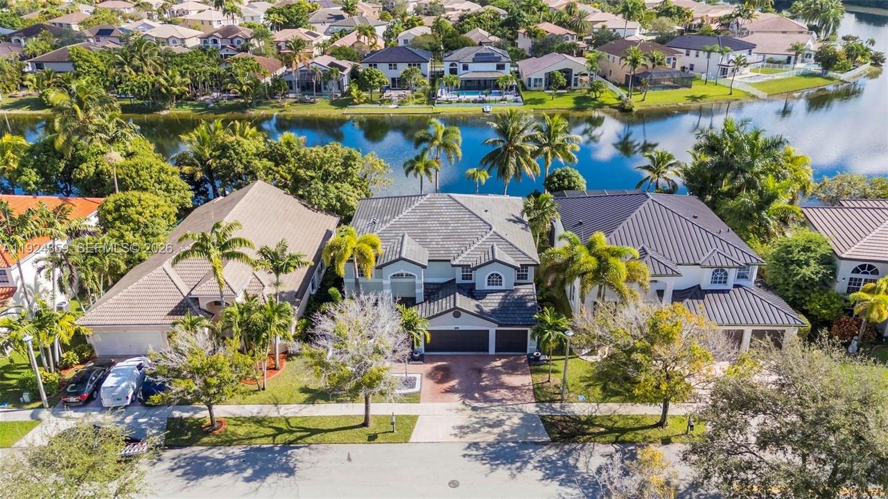 На продажу: $1,249,900 (5 спален, 4 ванн, 3901 Квадратных фут)