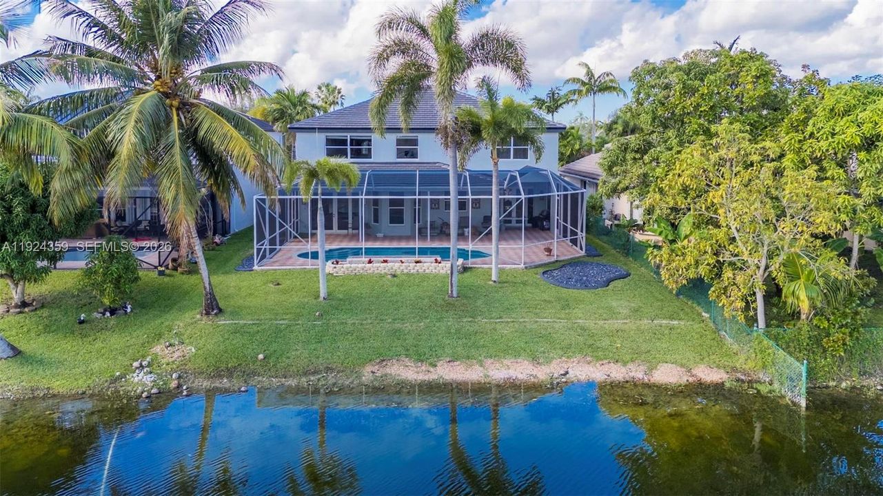 На продажу: $1,249,900 (5 спален, 4 ванн, 3901 Квадратных фут)