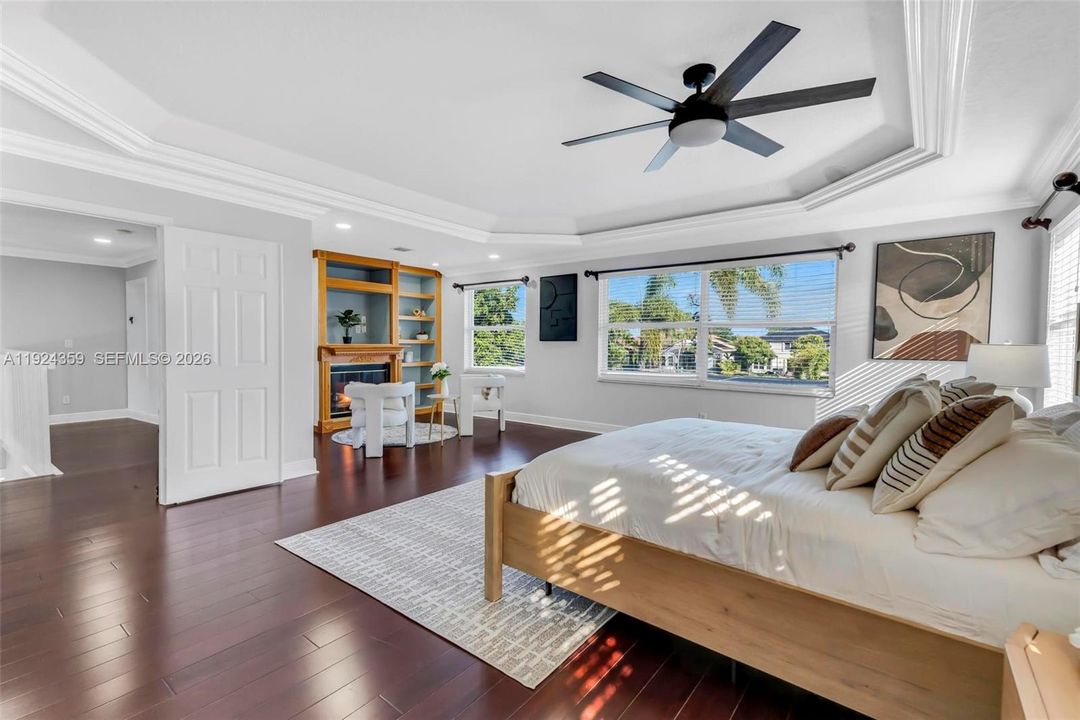 На продажу: $1,249,900 (5 спален, 4 ванн, 3901 Квадратных фут)