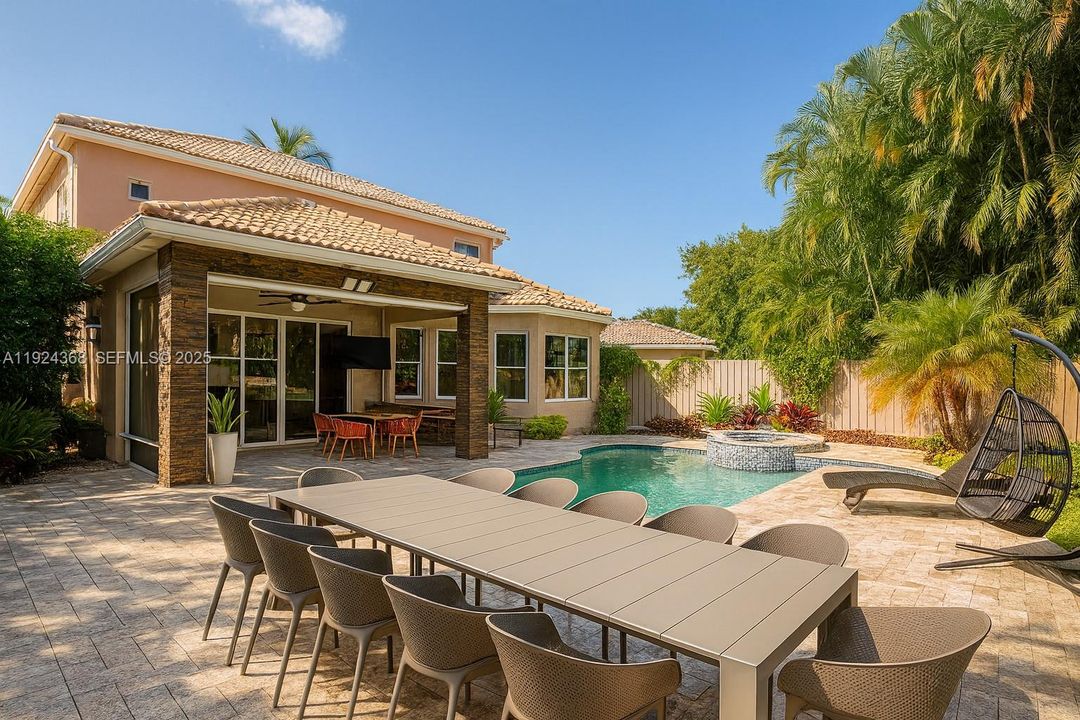 Под контрактом: $5,500 (4 спален, 2 ванн, 2475 Квадратных фут)