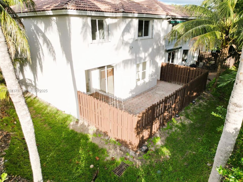 На продажу: $804,900 (3 спален, 2 ванн, 2104 Квадратных фут)