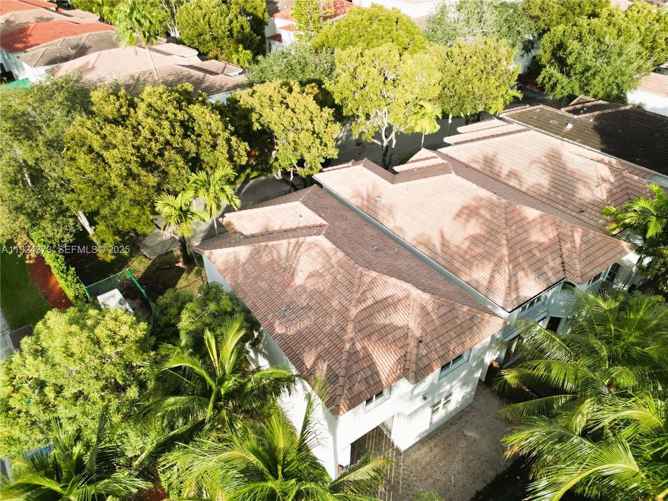 На продажу: $804,900 (3 спален, 2 ванн, 2104 Квадратных фут)