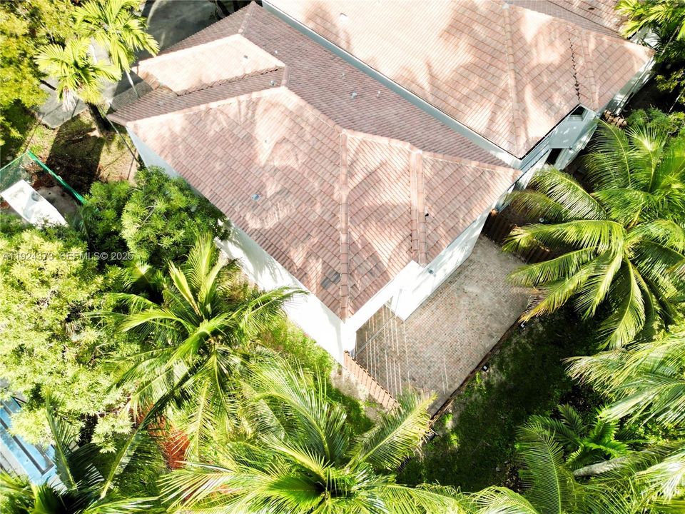 На продажу: $804,900 (3 спален, 2 ванн, 2104 Квадратных фут)