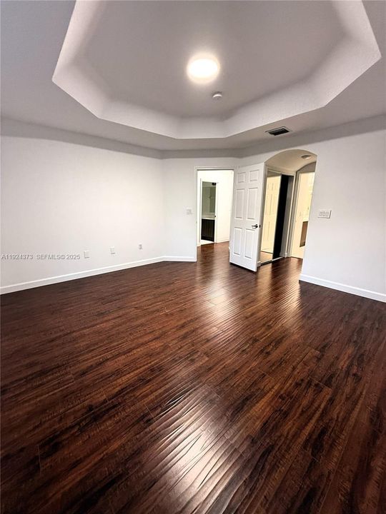 На продажу: $804,900 (3 спален, 2 ванн, 2104 Квадратных фут)